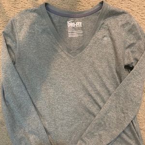 Nike drifit long sleeve (cropped)